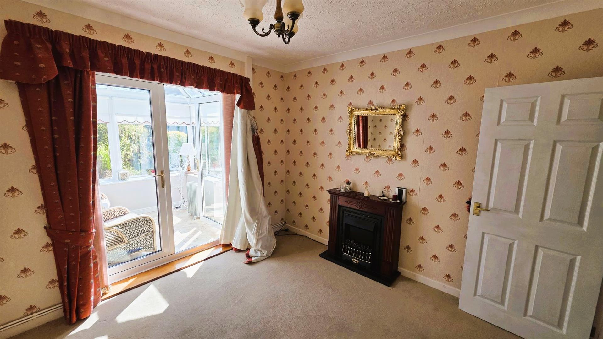 Gwscwm Road, Burry Port, SA16 0BS